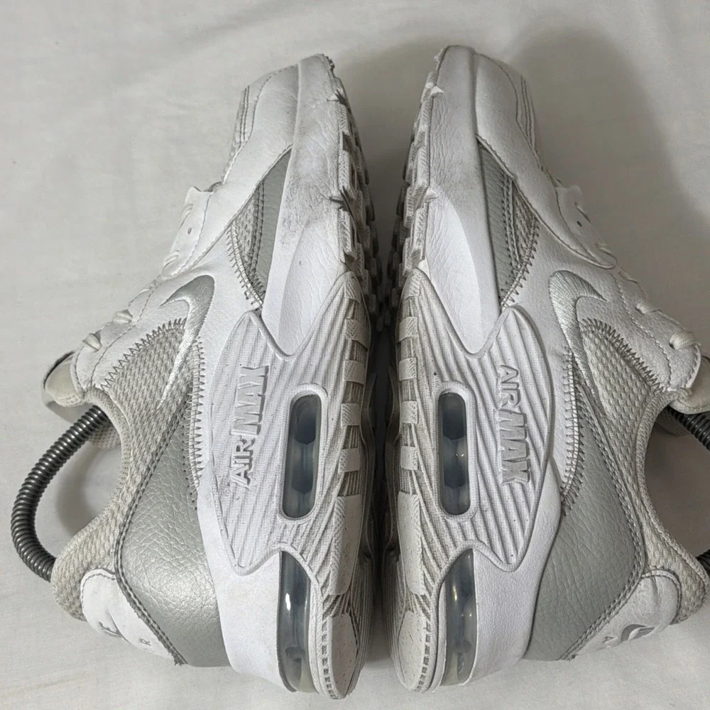 Nike Air Max Excee Sneakers Womens Size‎ 9 White Casual Shoes CD5432-121 Gym Fit